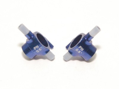 PN Racing MA010 Alm 0.5 Camber Knuckle (Blue) - Clicca l'immagine per chiudere