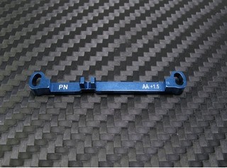 PN Racing Mini-Z MR03 Double A-Arm +1.5 Deg Tie Rod (Blue)